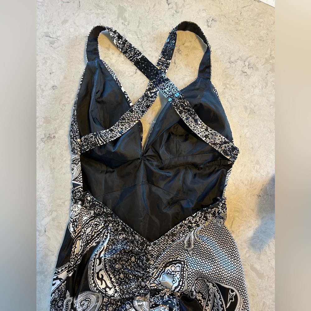 Dave & Johnny Black and White Paisley Maxi Dress with Crisscross Straps size 5/6 - Picture 6 of 16